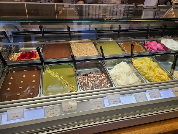 Gelateria Pasticceria Badiani 3