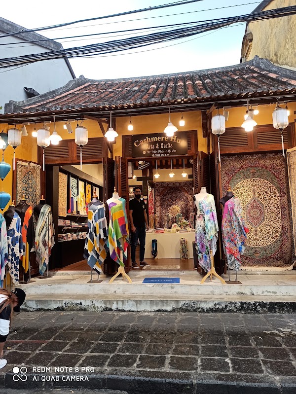 Cashmere hut Hoi An
