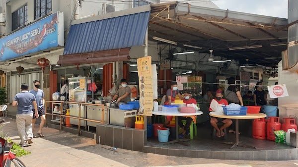 Robert’s Char Kuey Teow • 炒粿条