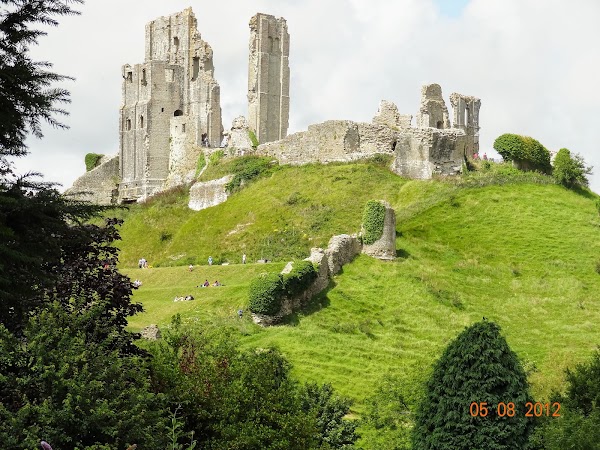 Corfe Castle 2