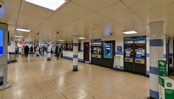Green Park Station 4