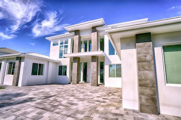 LVCC - Luxury Villas Cape Coral