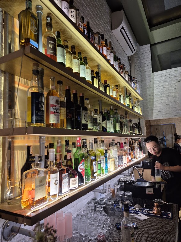 Kanpai Japanese Omakase - Sushi - Bar - Vinyl 2