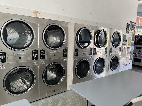Glenview Laundromat 1