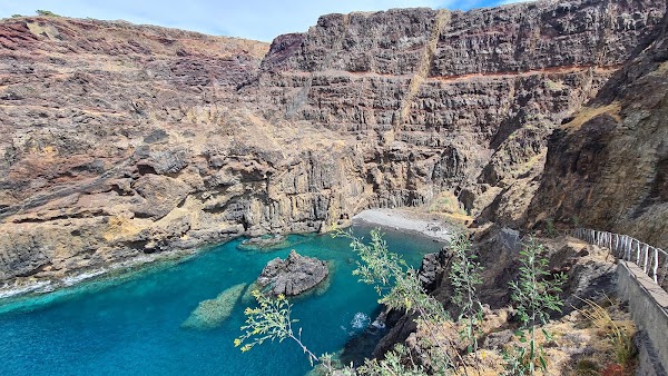 Blue waters around the world 1