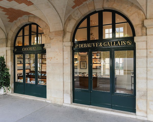 Debauve & Gallais – Place des Vosges