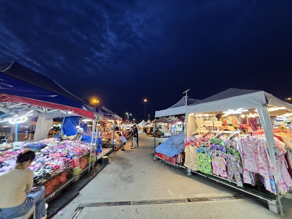 Liap Duan Market, Ram Inthra 4