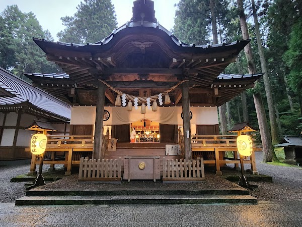 Oiwa Shrine 1