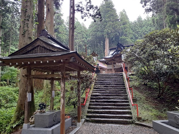 Oiwa Shrine 3