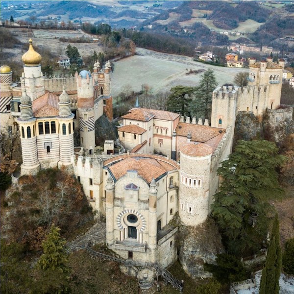 Rocchetta Mattei 1