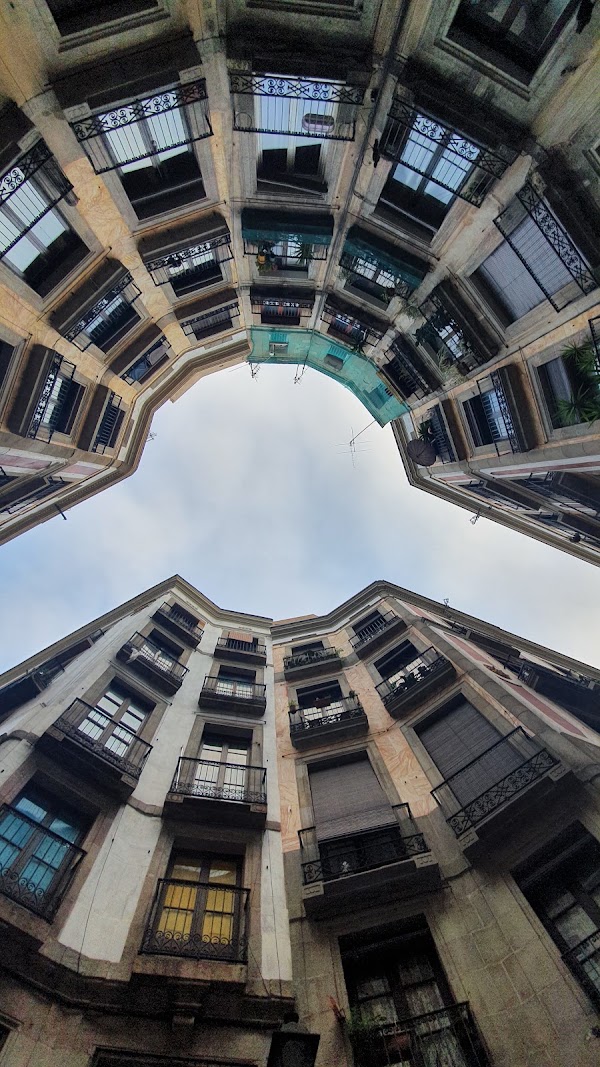 Carrer de Milans 2