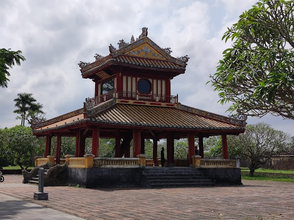 Phu Van Lau