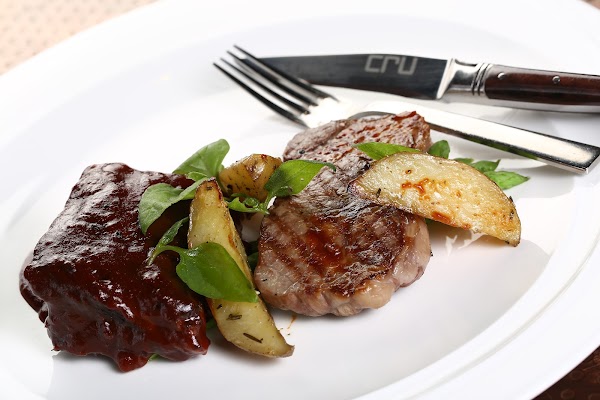 CRU Steakhouse 5