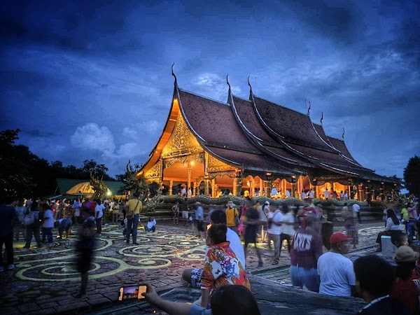 Wat Sirindhorn Wararam Phu Phrao 5