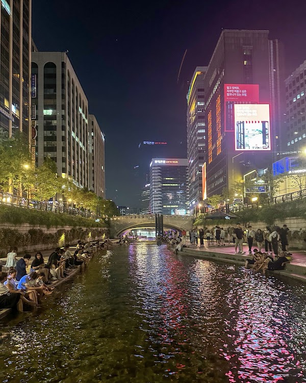 Seoul Outdoor Library