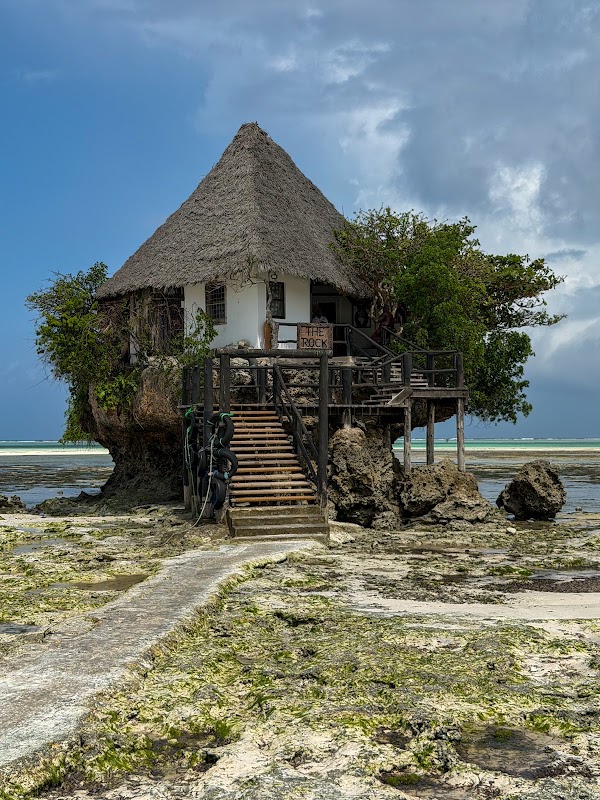 Pingwe Beach