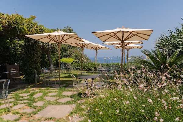 Hotel Ravesi