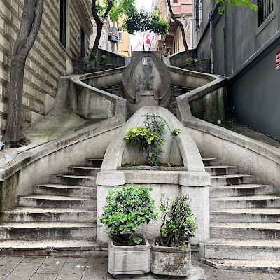 Kamondo Stairs 2