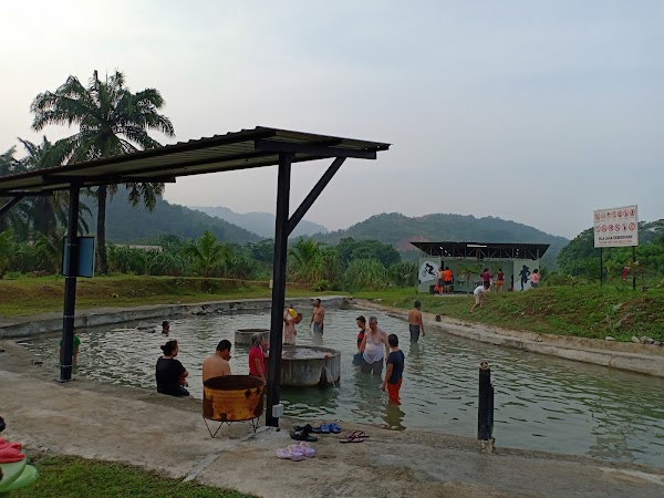 Sg. Lalang Hot Spring
