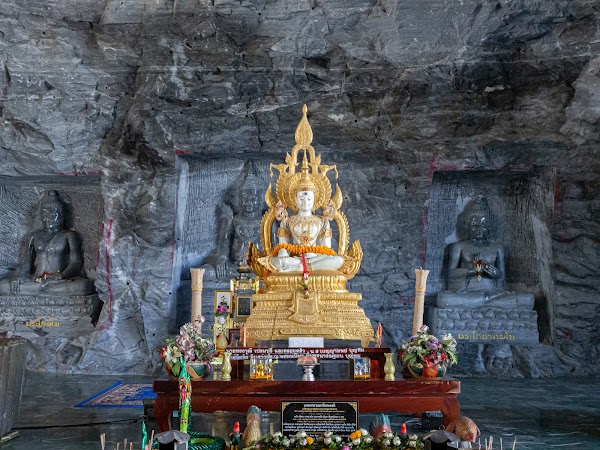 พระพุทธปุษยคีรีศรีสุวรรณภูมิ (หลวงพ่ออู่ทอง) 3