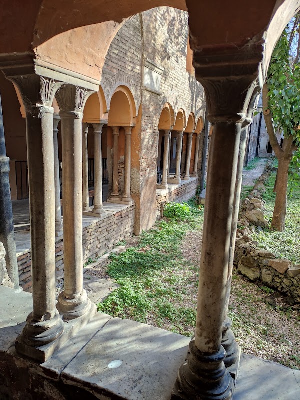 Cloister's San Cosimato