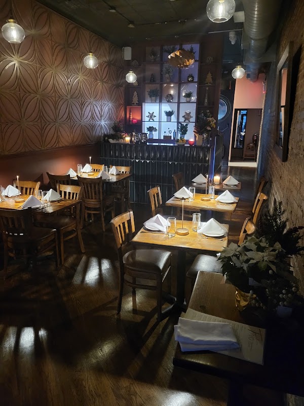 Tinto Tapas Restaurant & Wine Bar 1