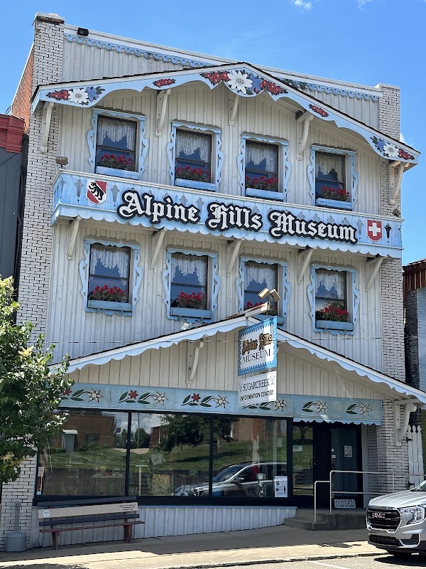 World's Largest Cuckoo Clock 5