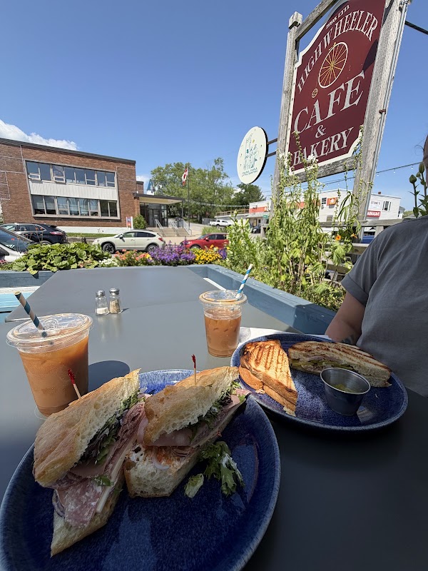 Highwheeler Cafe & Bakery 4