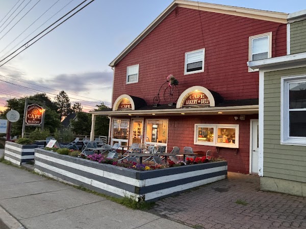 Highwheeler Cafe & Bakery 3