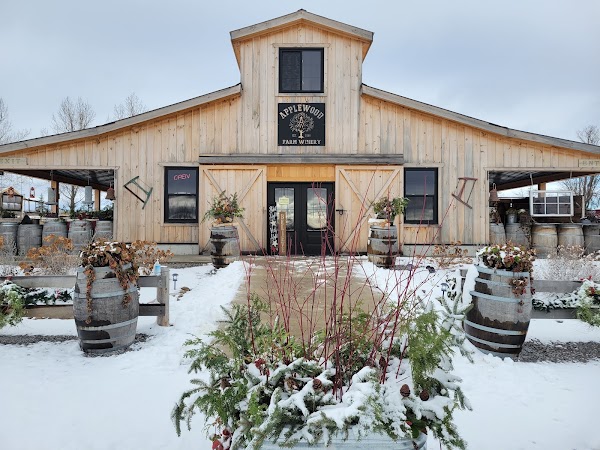 Applewood Farm & Winery ~ North of Port 4