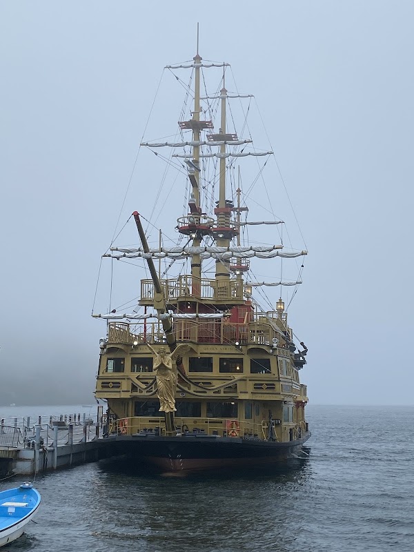 Hakone Sightseeing Cruise 5