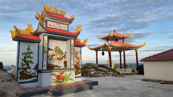 Miễu Bà Vàng (Gành Mũi Né) 1