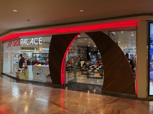 Shoe Palace 3