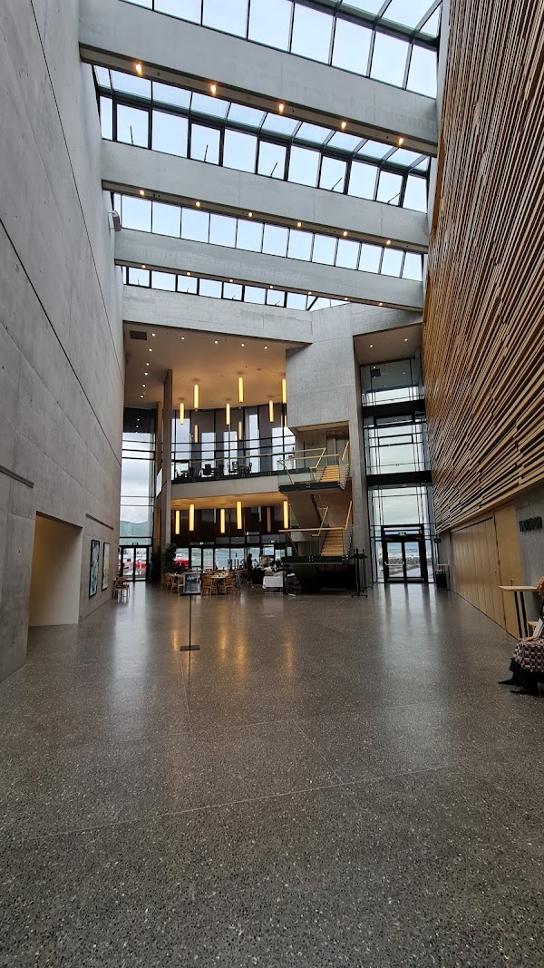 Hof Cultural and Conference Centre 5