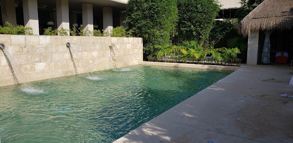 YHI SPA