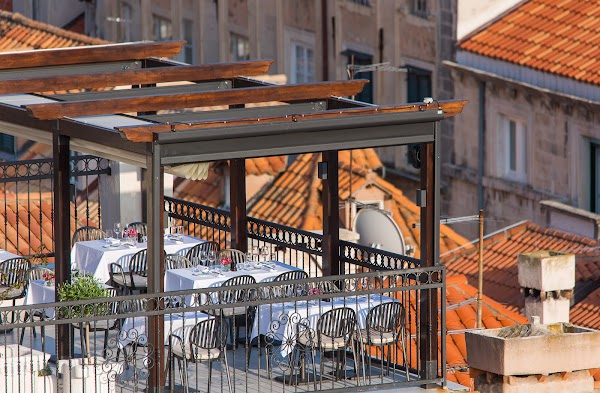 Above 5 Rooftop Restaurant 3