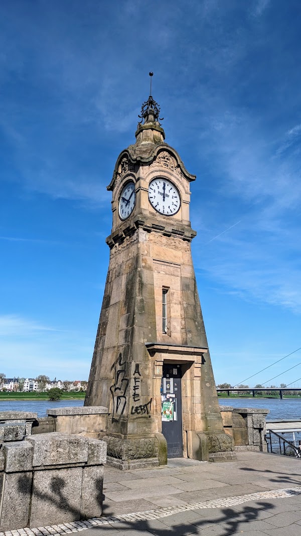 Pegeluhr