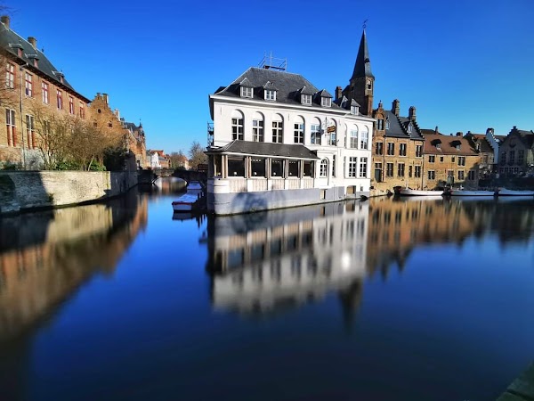 Jan van Eyckplein 2