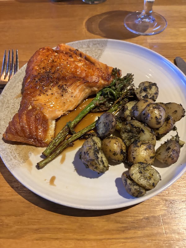 Old Harbour House | Food, Drinks & Tours 2