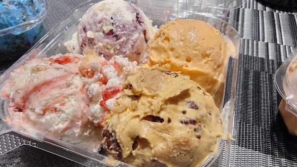 Handel's Homemade Ice Cream 3