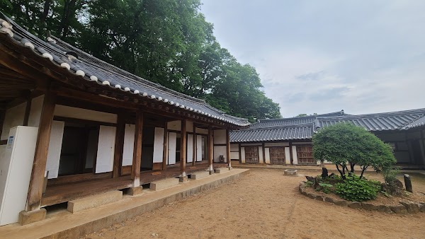 Jangneung (Tomb of King Danjong) 2