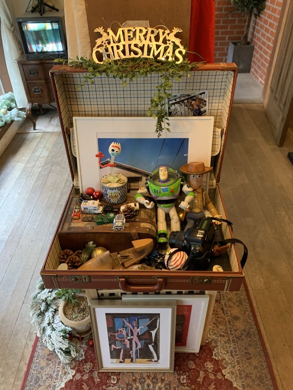 Cafe Armoire 5