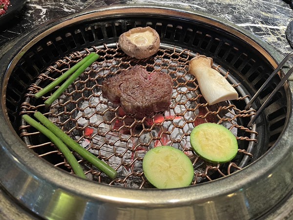 일편등심 명동점 | Myeongdong Beef Korean BBQ restaurant kbbq Beef | 焼き肉 焼肉 |一片里脊 明洞店 烤肉 4