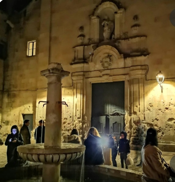 Plaça de Sant Felip Neri 4