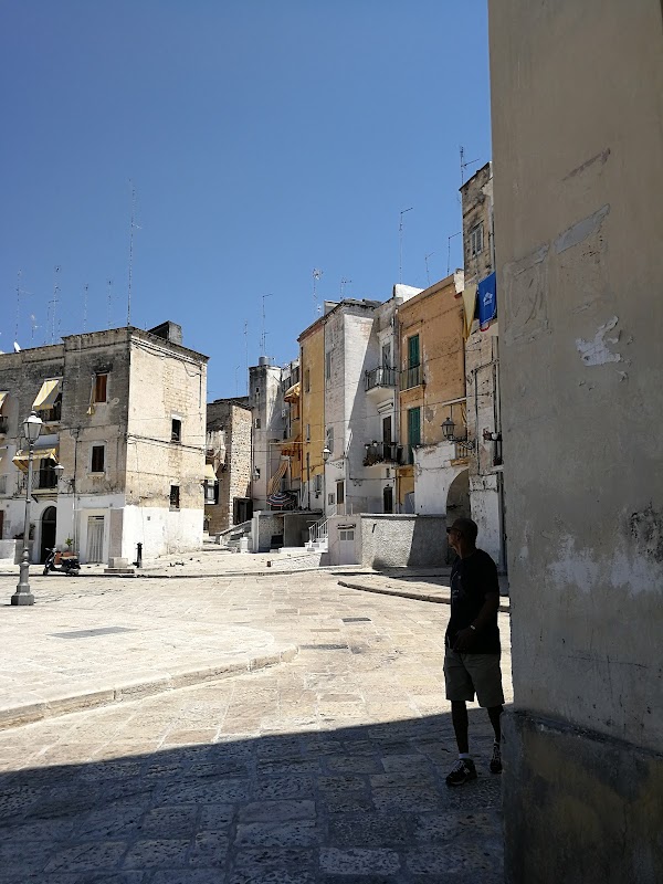 Arco Basso 1