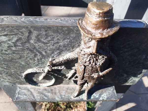 Mini Statue of Theodor Herzl, by Kolodko 2