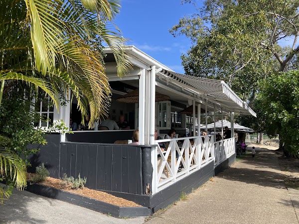 Tarte Beach House 2