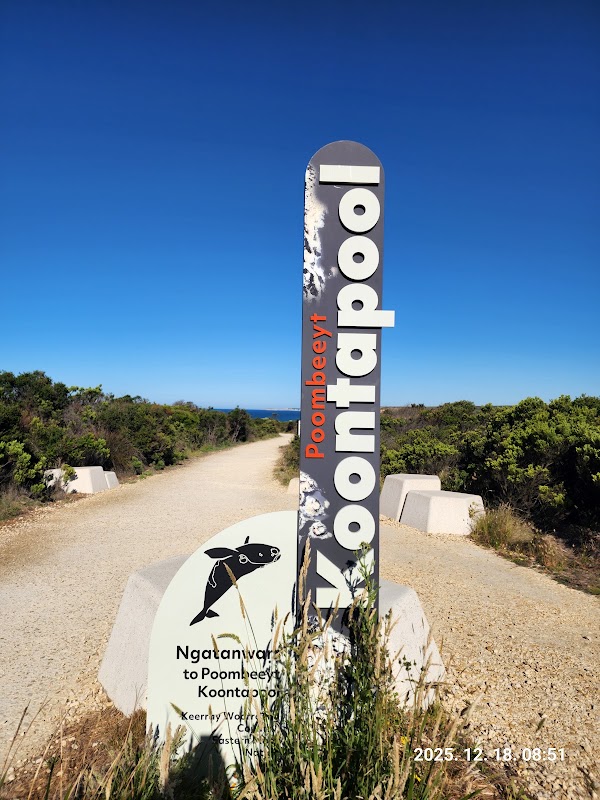 Poombeeyt Koontapool Lookout 2