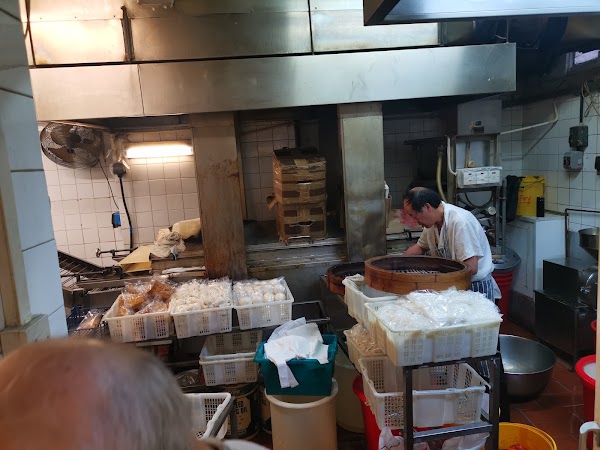 Lo's Noodle Factory 4