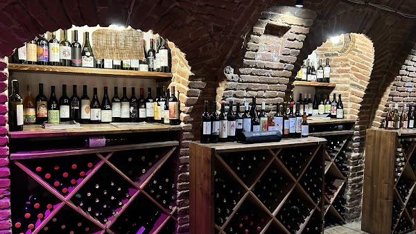 ღvino Underground